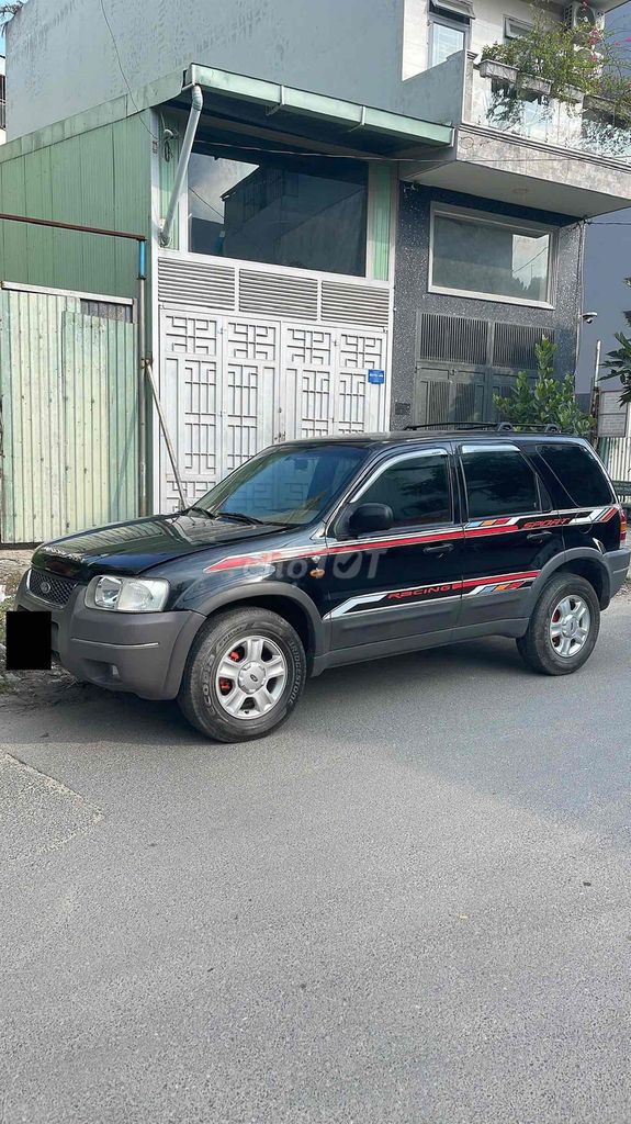 Ford Escape 2004 xe còn rất mới