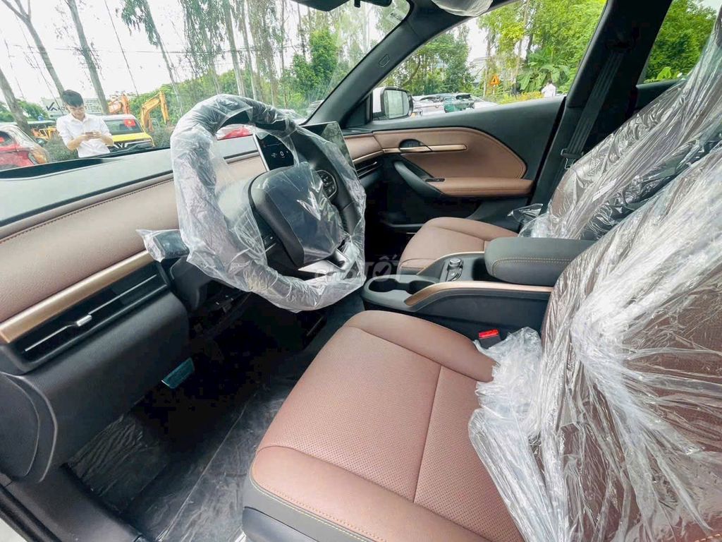 Vinfast VF6 Plus US Limited Trắng Mới 100%. Mua bán Ô tô tại Quận 12 Tp Hồ Chí Minh được đăng bởi Thành Huỳnh hình 4