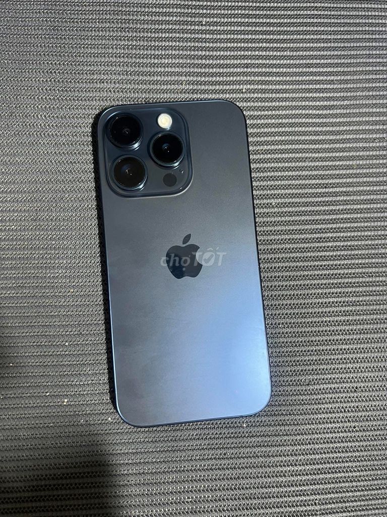 Apple iPhone 15 Pro 256GB Xám. Mua bán Điện thoại tại Quận Liên Chiểu Đà Nẵng được đăng bởi Lê vương phúc hình 1