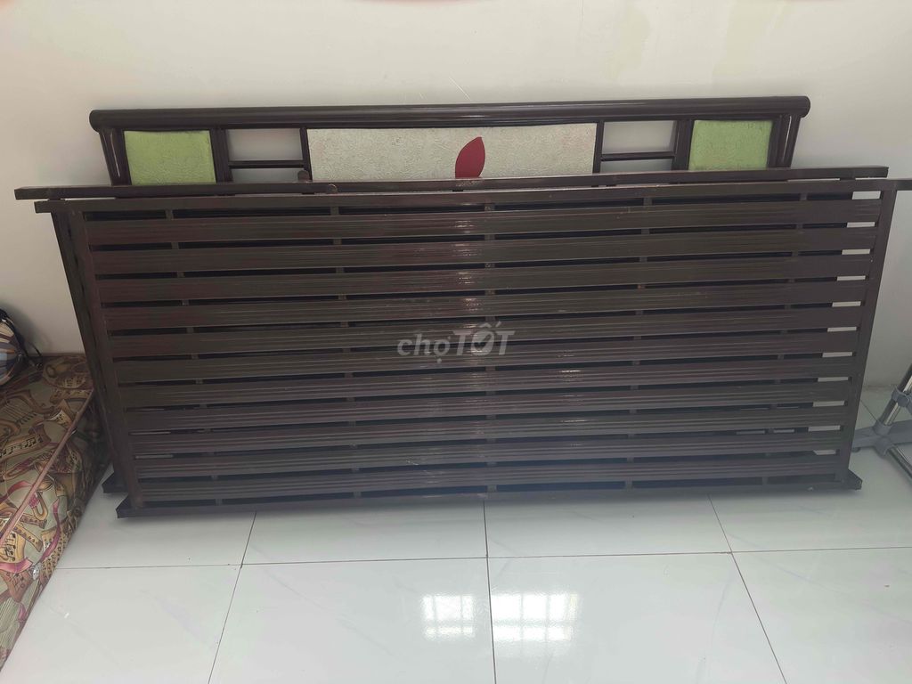 Giường sắt Sắt Nâu Đơn giản. Mua bán Giường, chăn ga gối nệm tại Thành phố Vũng Tàu Bà Rịa - Vũng Tàu được đăng bởi Lê minh huy hình 1