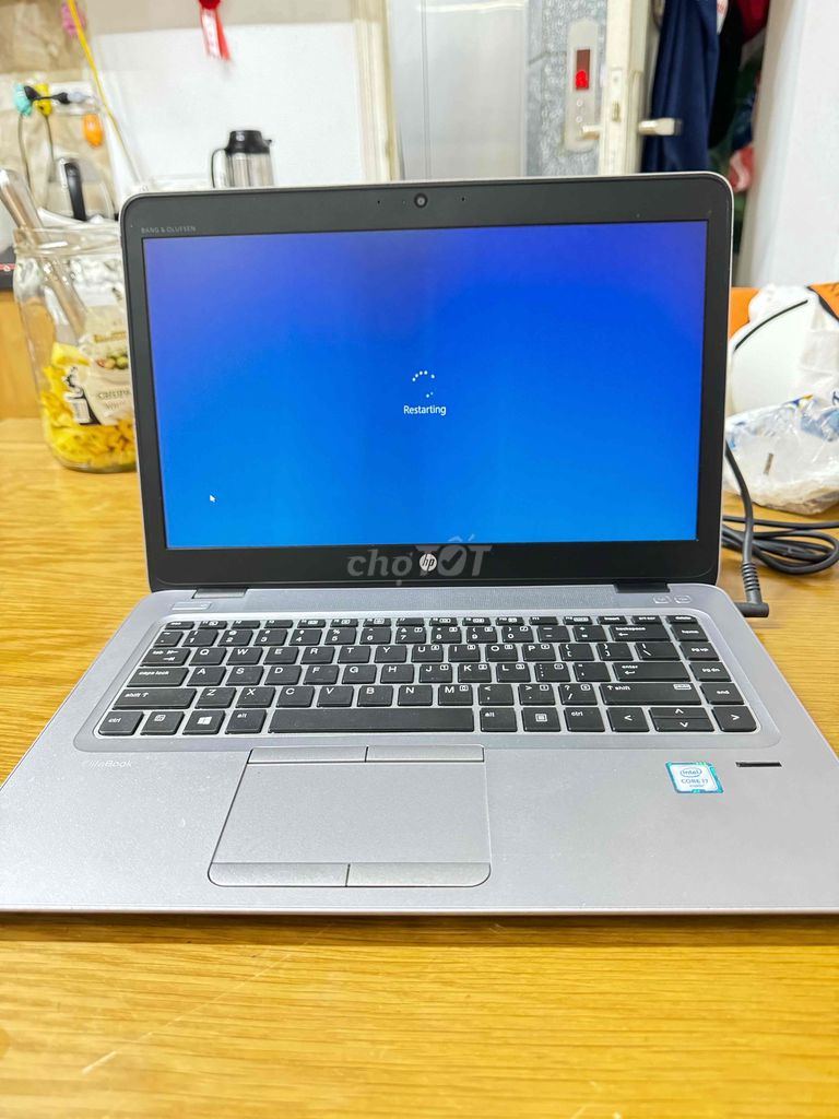 Laptop Hp elitebook 840G3 i7 8Gb ram SSD 256 14in