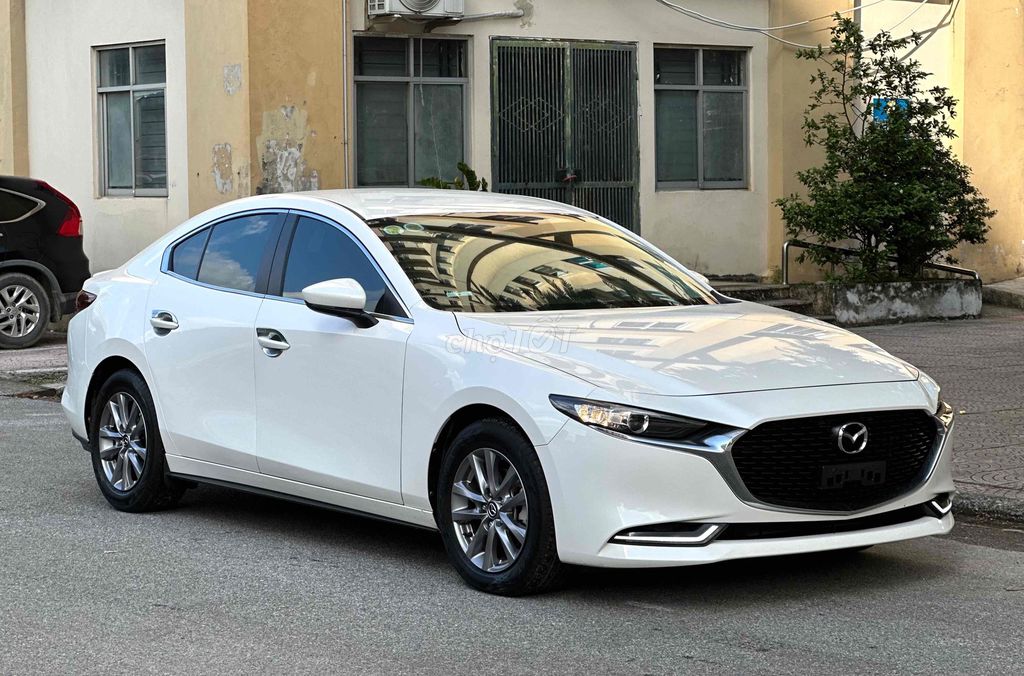 Mazda 3 2020 Sedan 1.5L Luxury - 30000 km. Mua bán Ô tô tại Quận Cầu Giấy Hà Nội được đăng bởi Trương Đức Trung hình 2