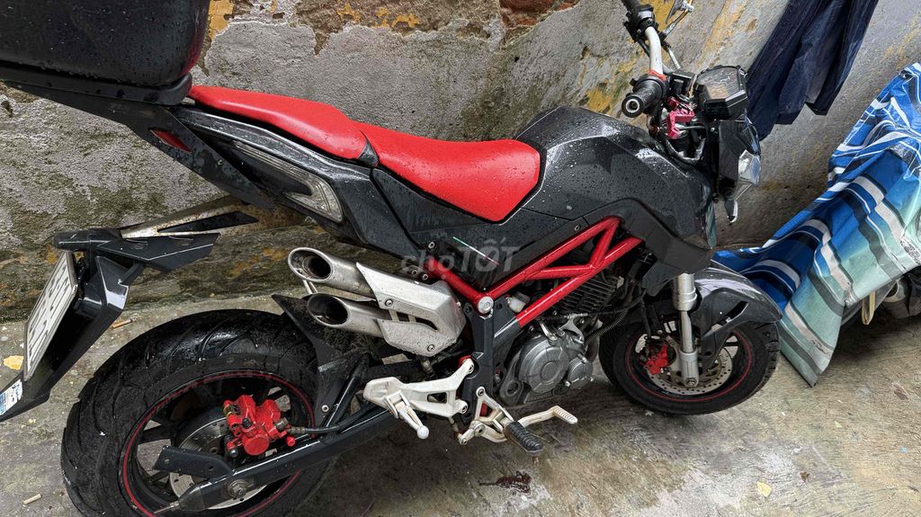 cần bán bennli tnt125cc. Mua bán Xe máy tại Quận Hải Châu Đà Nẵng được đăng bởi văn An hình 1