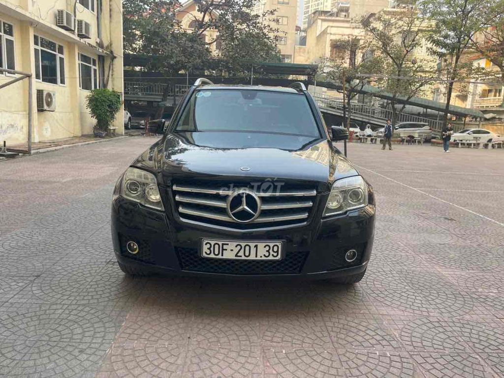 Mercedes Benz GLK Class 2009 300 4Matic - 6789 km