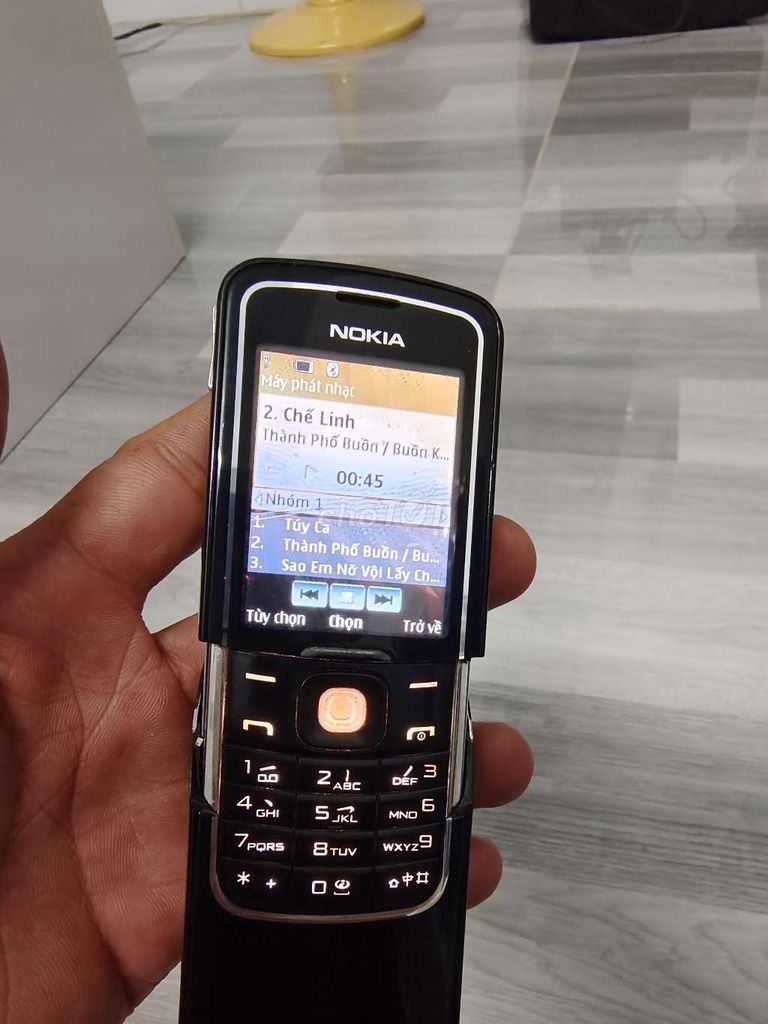 Nokia 8600 luna đúng zin đúng chất