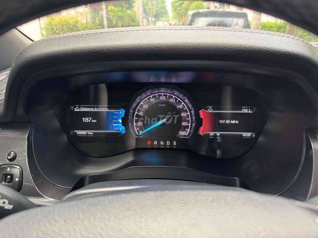 Ford Everest 1/2020 Titanium 4x2 AT - 122000 km. Mua bán Ô tô tại Quận Bình Tân Tp Hồ Chí Minh được đăng bởi A Đại hình 9