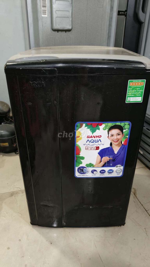 Tủ lạnh mini Sanyo Aqua Đen. Mua bán Tủ lạnh tại Quận 7 Tp Hồ Chí Minh được đăng bởi văn minh hình 1
