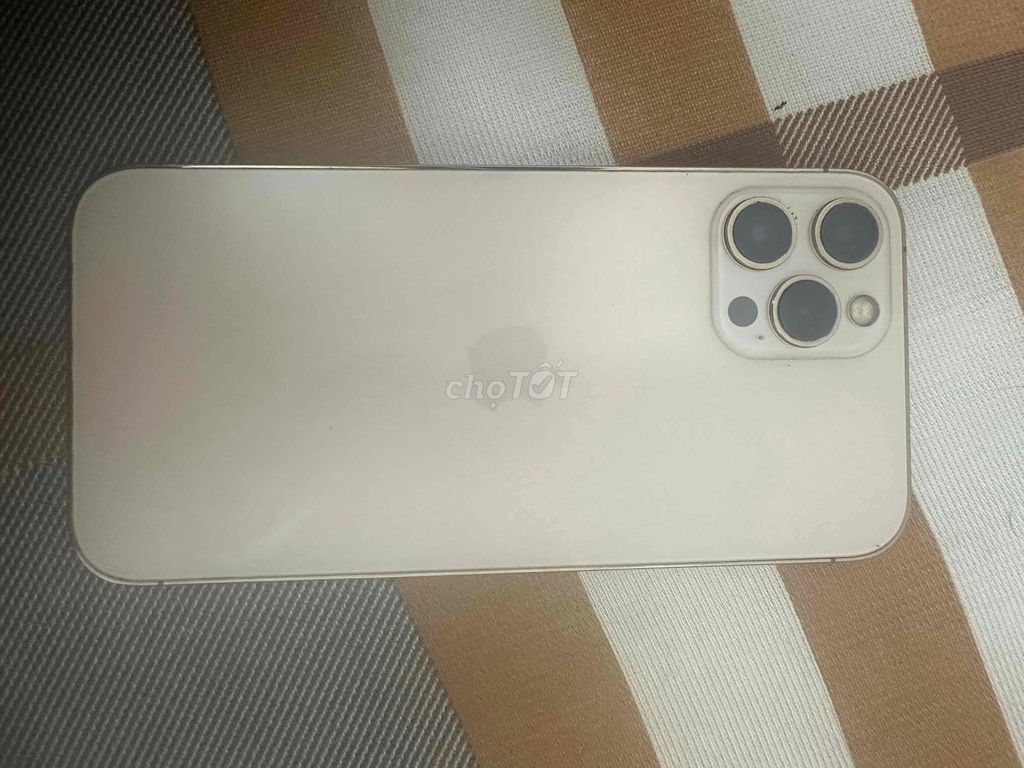 Apple iPhone 12 Pro Max 128GB Vàng. Mua bán Điện thoại tại Huyện Hải Hậu Nam Định được đăng bởi Nguyễn Viết Văn hình 1