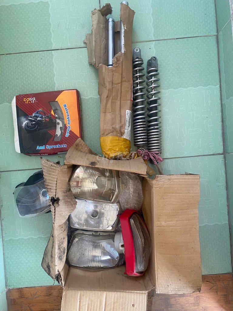 Phụ tùng xe máy Honda Kim loại. Mua bán Phụ tùng xe tại Quận Cẩm Lệ Đà Nẵng được đăng bởi Mr Bin hình 1