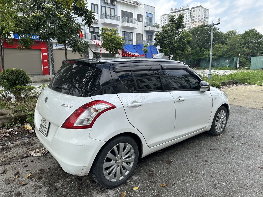 Suzuki Swift 2017 1.4 AT - 82000 km. Mua bán Ô tô tại Quận Nam Từ Liêm Hà Nội được đăng bởi Dũng Vũ Văn hình 5