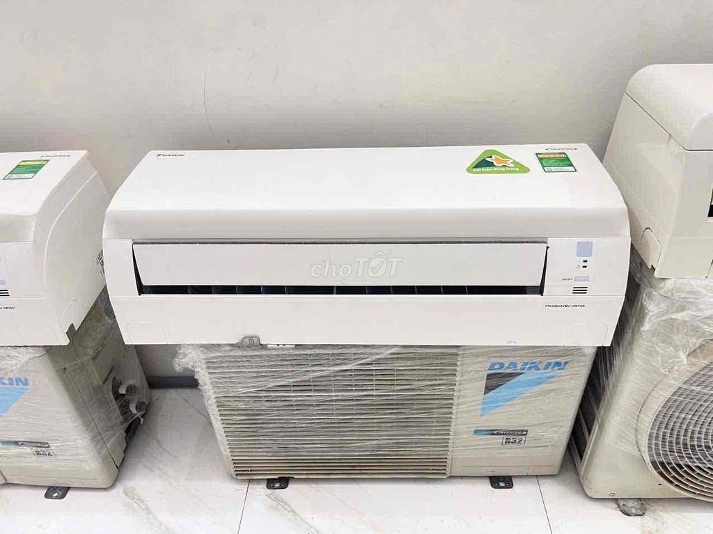 ✅máy lạnh DAIKIN 1Hp  INVETER  mới  98%