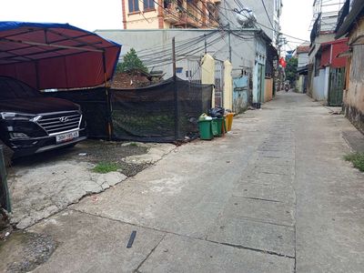 Bán nhà cấp 4,34m2 có 890tr tại dương nội Hà Đông ô tô đỗ cửa không QH