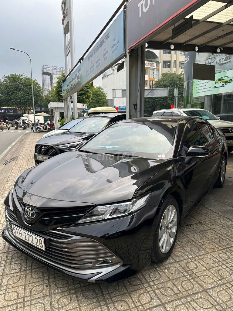 Toyota Camry 2019 2.0G - 28000 km. Mua bán Ô tô tại Quận Tân Phú Tp Hồ Chí Minh được đăng bởi Thành Nam Toyota  hình 2