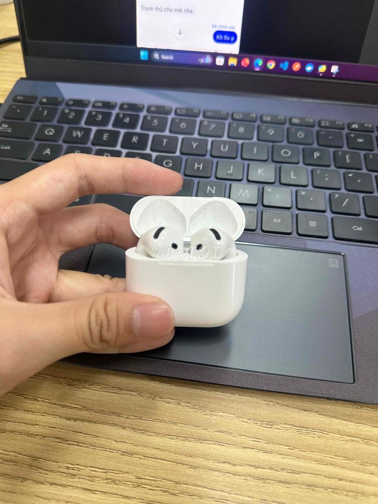 Apple AirPods 4 Trắng. Mua bán Tivi, Âm thanh tại Thành phố Thủ Đức Tp Hồ Chí Minh được đăng bởi Đạt AirPods hình 1