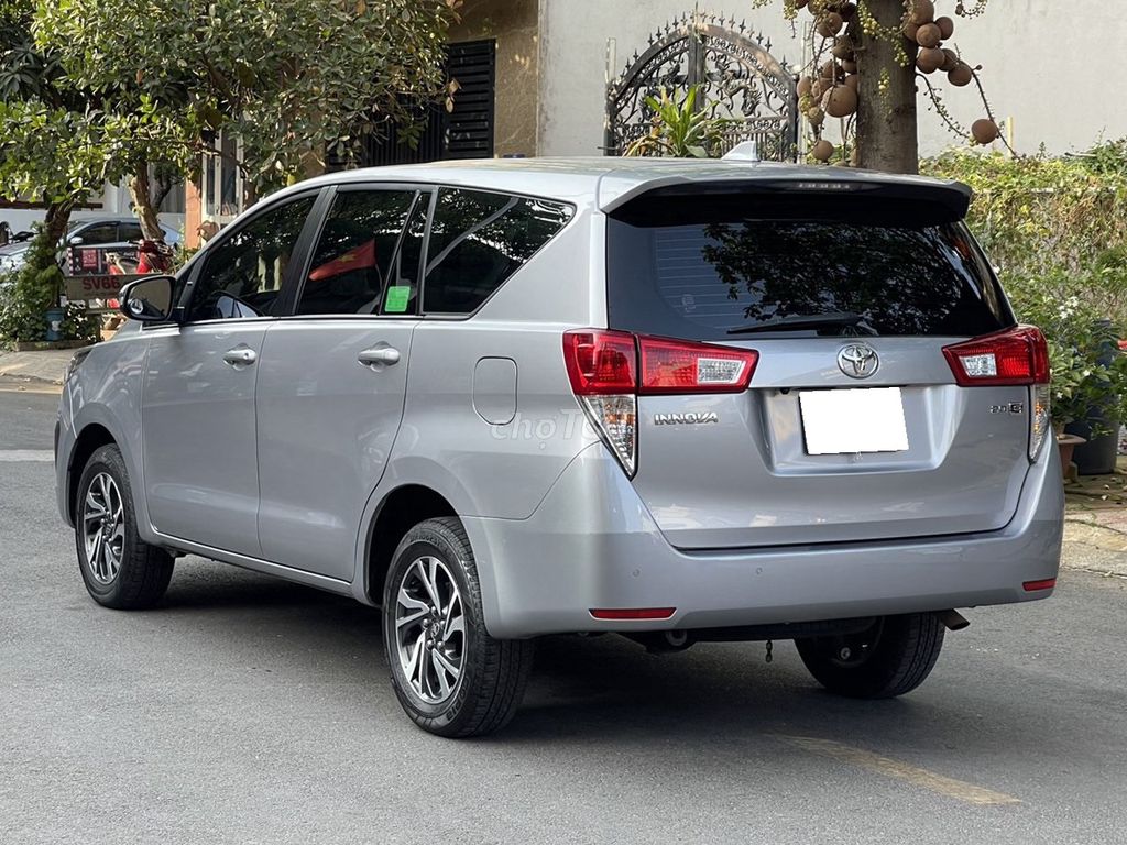 Cần bán Innova 2020 số sàn form mới zin đẹp. Mua bán Ô tô tại Quận 12 Tp Hồ Chí Minh được đăng bởi Quang hình 3
