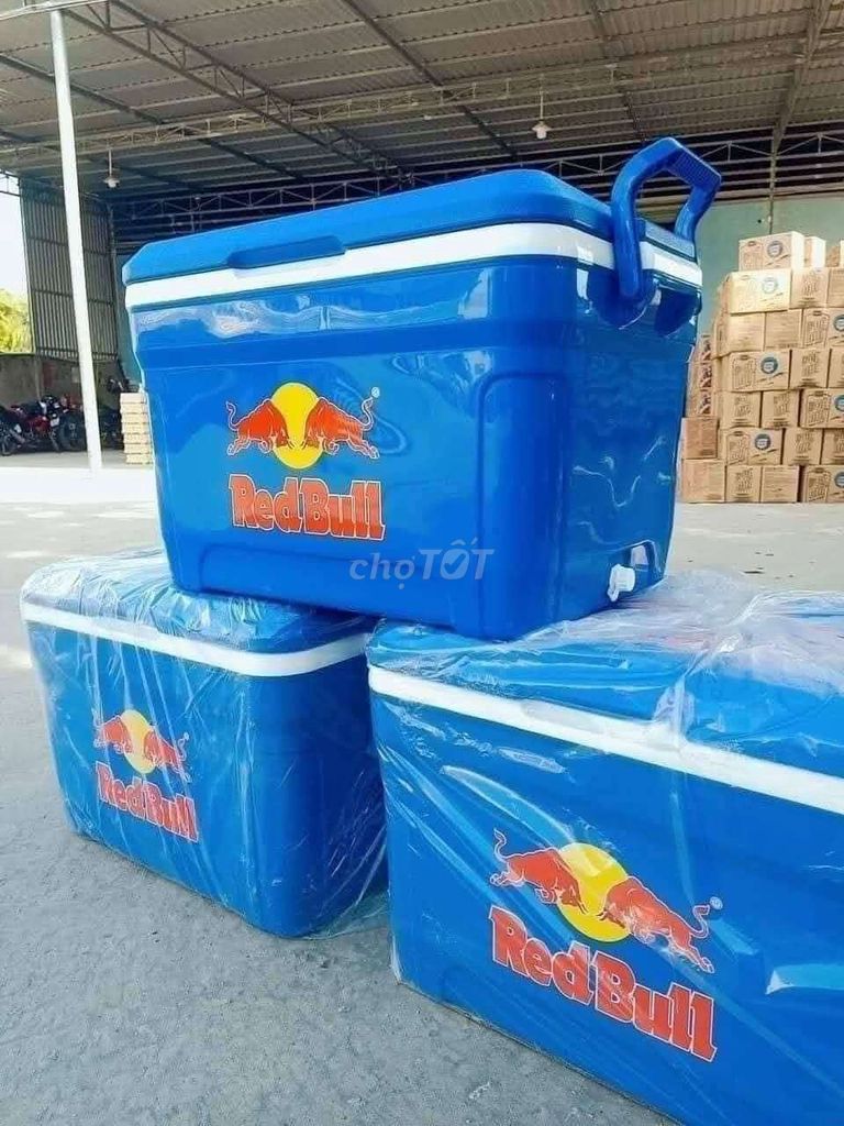 Thùng đá Red Bull 45 lít Xanh dương Mới. Mua bán Dụng cụ nhà bếp tại Quận Cẩm Lệ Đà Nẵng được đăng bởi nguyen van hình 1