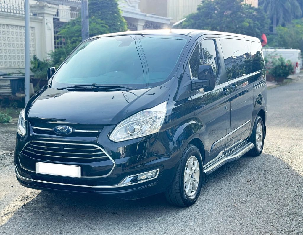 Tourneo 2021 - 7 chỗ - 85.000KM. Mua bán Ô tô tại Quận 12 Tp Hồ Chí Minh được đăng bởi Hoàng Ford SG hình 1