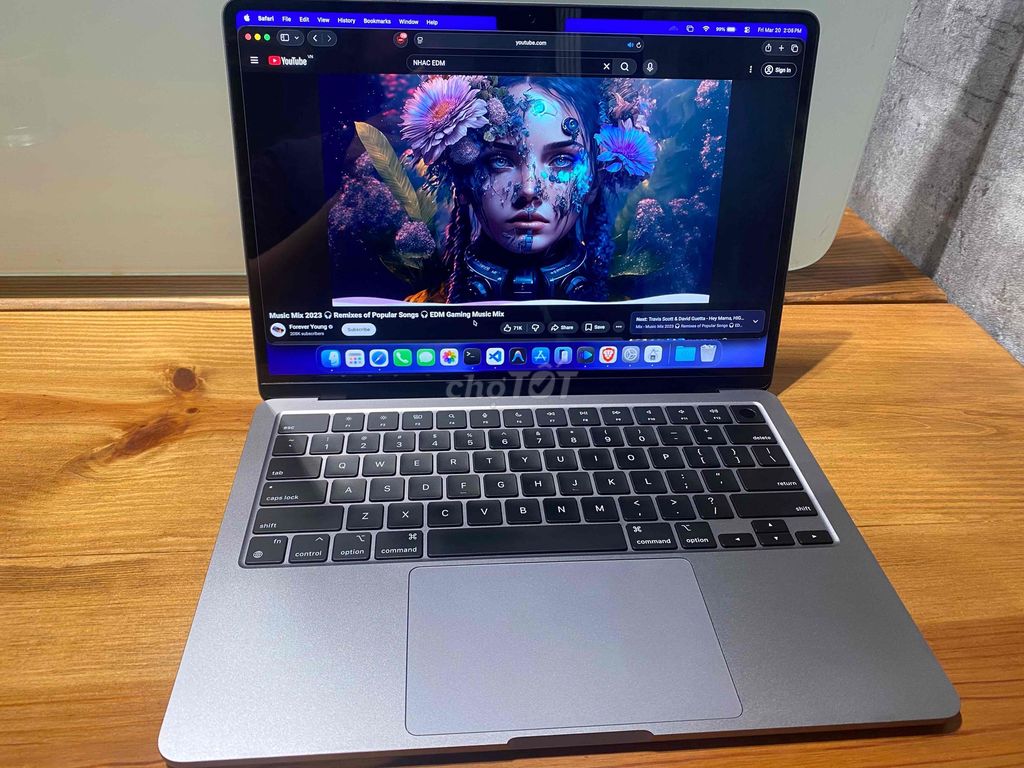 Apple MacBook Air M2 16GB/256GB. Mua bán Laptop tại Quận 12 Tp Hồ Chí Minh được đăng bởi Quí hình 1