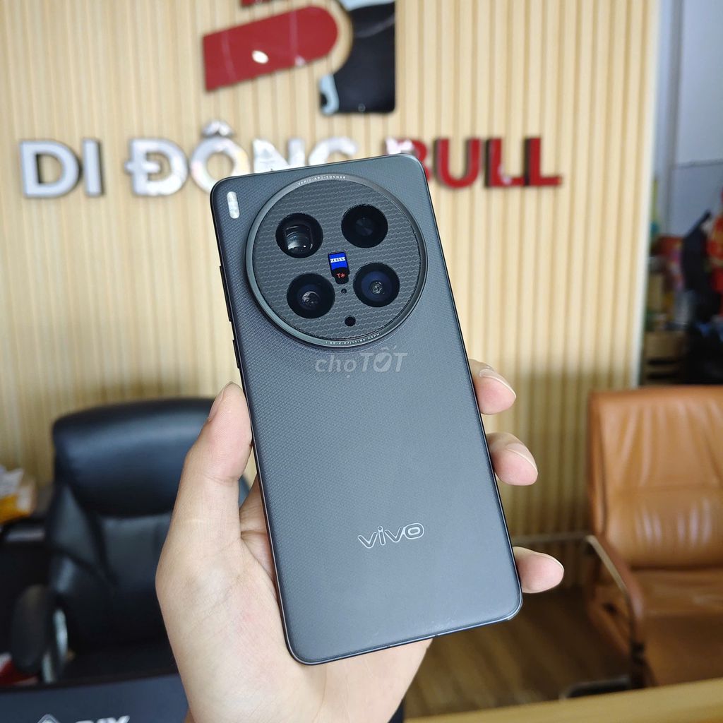 Vivo X200 Ultra 12/256GB (25 lần sạc) ★ᴛʜᴜ ᴆᴛ ᴄᴜ̃★. Mua bán Điện thoại tại Quận Ninh Kiều Cần Thơ được đăng bởi DI ĐỘNG BULL hình 1