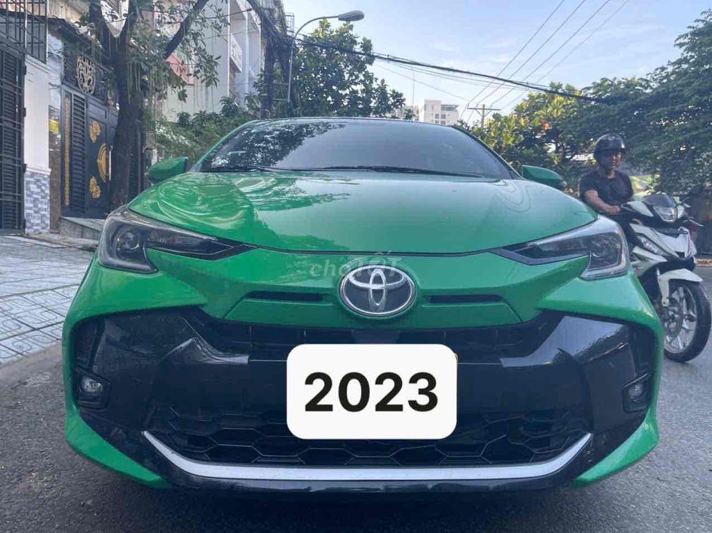 Toyota Vios E 2023, синий этаж, номер 108 000 км