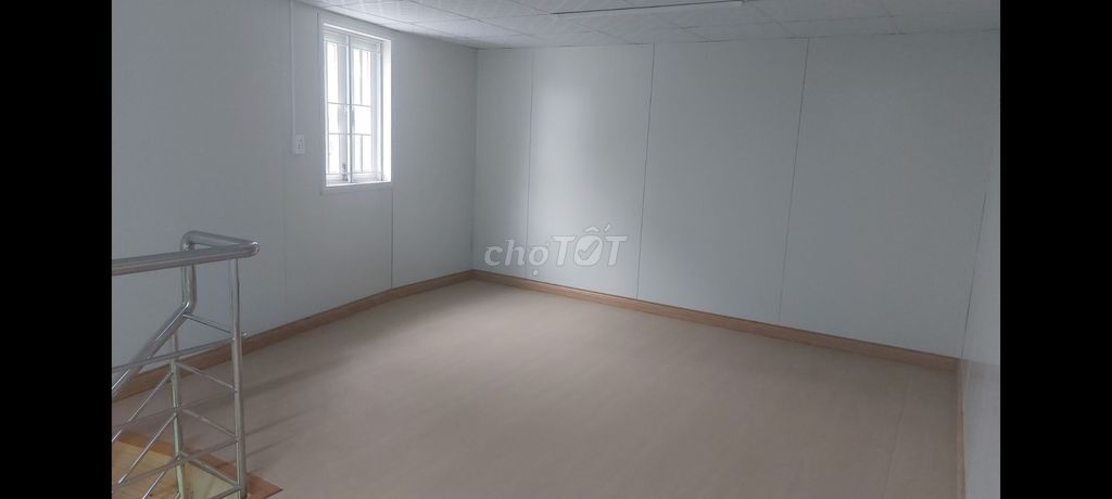 Отдельный дом с мезонином, большой двор, район Ку 7