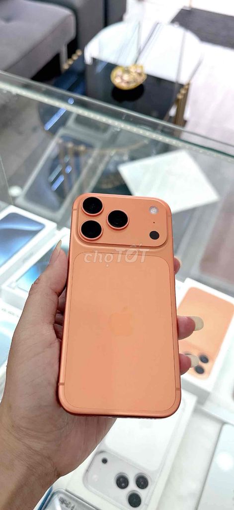 Apple iPhone 17 Pro 256GB Cam. Mua bán Điện thoại tại Huyện Gia Lâm Hà Nội được đăng bởi nguyễn hoàn hình 1