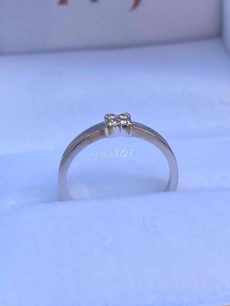 Nhẫn nữ 18k. Mua bán Phụ kiện thời trang khác tại Quận Sơn Trà Đà Nẵng được đăng bởi Mr Bin Jewelry hình 1