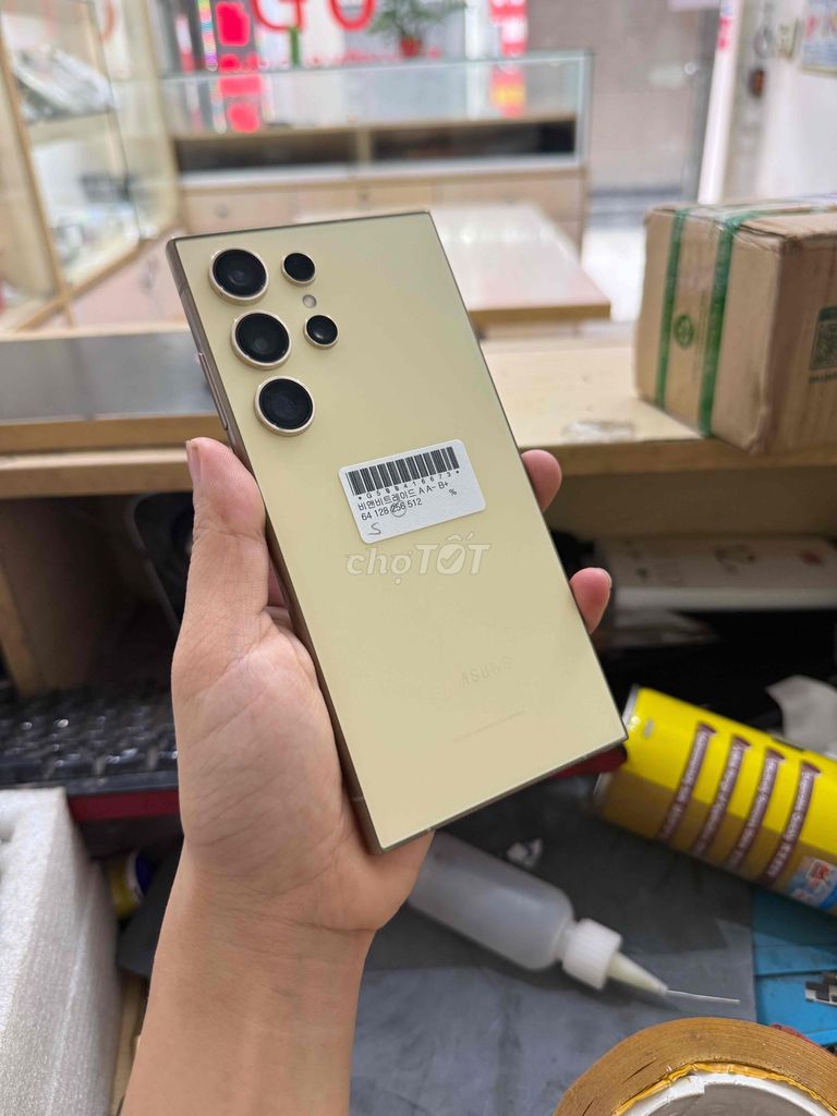Samsung Galaxy S24 Ultra 256GB Vàng. Mua bán Điện thoại tại Quận Hà Đông Hà Nội được đăng bởi Bich Ngoc Bui hình 1