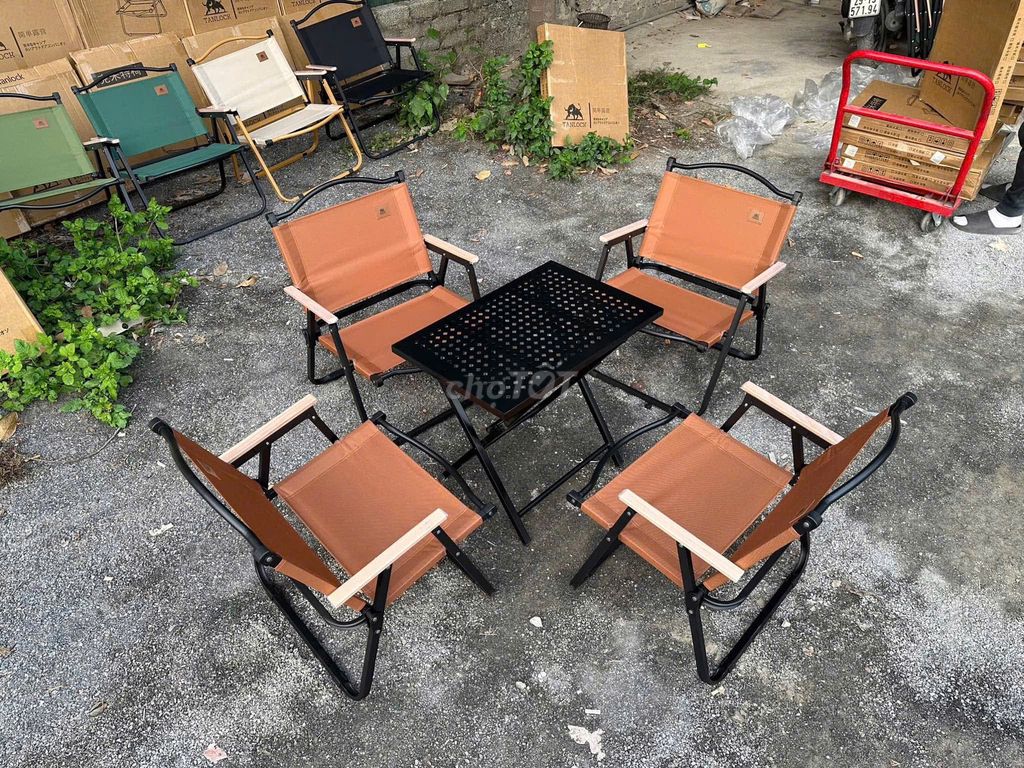 Bộ bàn ghế xếp Tanlock Cam. Mua bán Bàn ghế tại Quận 1 Tp Hồ Chí Minh được đăng bởi Lê Hồng Đăng hình 1