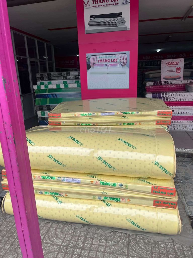 Nệm Thắng Lợi Cao su thiên nhiên Chính hãng. Mua bán Giường, chăn ga gối nệm tại Quận 3 Tp Hồ Chí Minh được đăng bởi Hoàng Văn hình 1