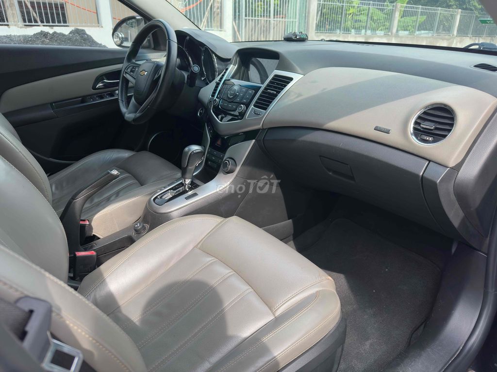 Chevrolet Cruze LTZ 1.8 Sản Xuất 2015. Mua bán Ô tô tại Quận Bình Tân Tp Hồ Chí Minh được đăng bởi Minh Thắng hình 10