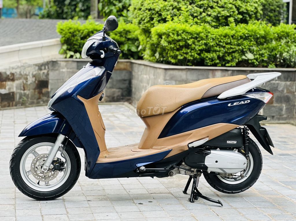 HONDA LEAD 125 FI XANH NÂU CHỦ VIẾT GIẤY BÁN 2018. Mua bán Xe máy tại Quận Nam Từ Liêm Hà Nội được đăng bởi THANH BÌNH hình 2