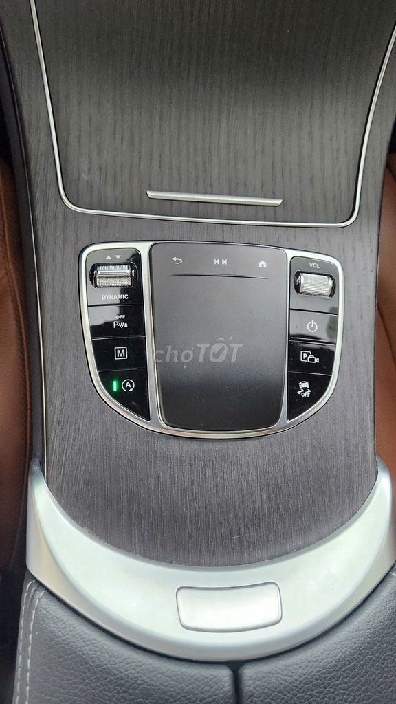 Gia đình bán GLC300 sx 2022 Tên công ty. Mua bán Ô tô tại Quận 4 Tp Hồ Chí Minh được đăng bởi tuấn hình 10