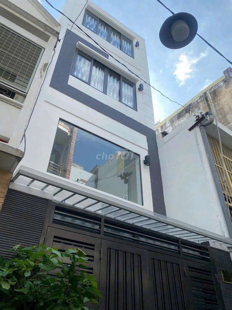 Аренда · 3 комн. · 42 м² · Quận 3, ул. Nguyễn Đình Chiểu