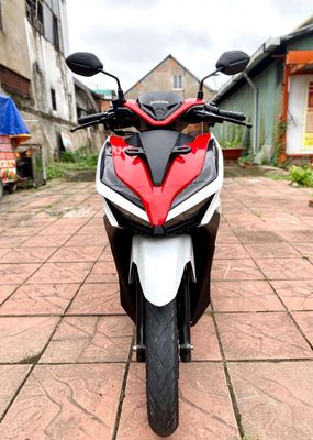 SIÊU PHẨM VARIO 150cc 2021 Trắng Đỏ Đen 7.000km. Mua bán Xe máy tại Quận Ninh Kiều Cần Thơ được đăng bởi Xe Máy TÂN LIÊN HƯNG 1 91B