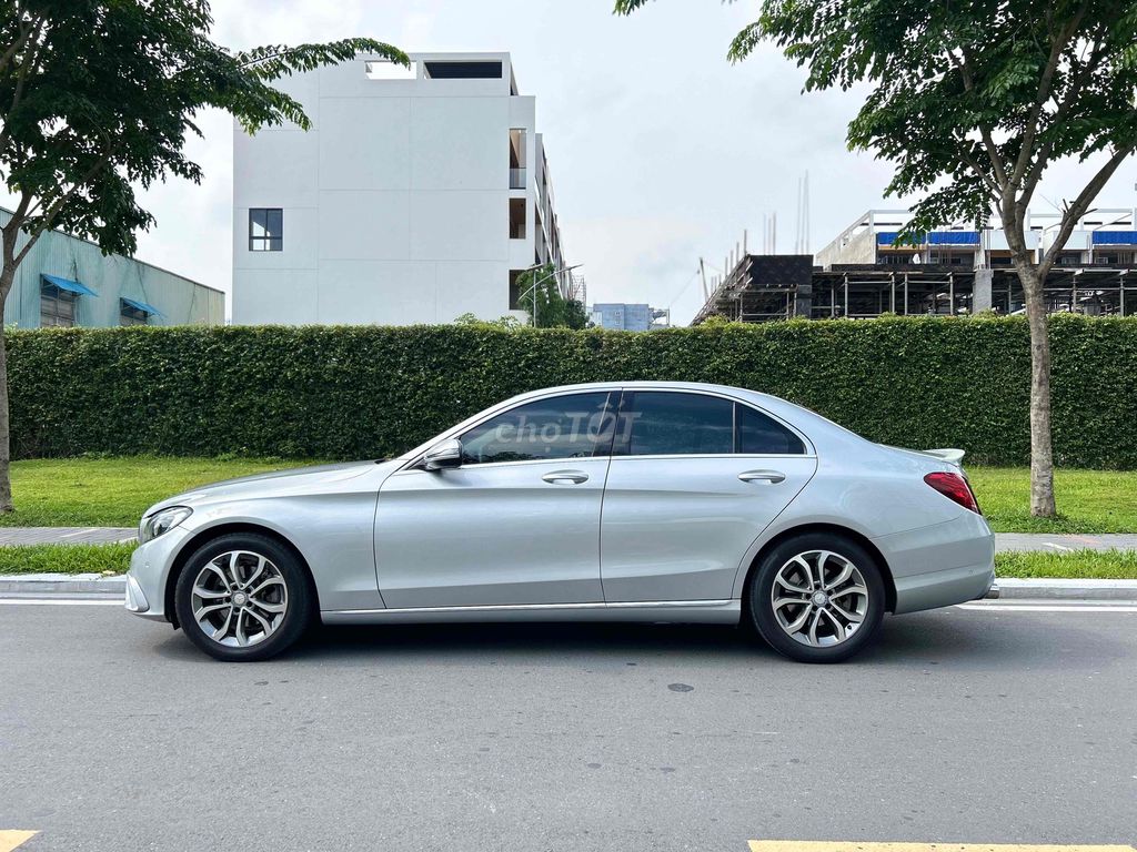 Mercedes Benz C200 Sản xuất 2016. Mua bán Ô tô tại Quận Bình Tân Tp Hồ Chí Minh được đăng bởi Lê Minh Quý hình 3