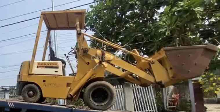 xúc lật Komatsu