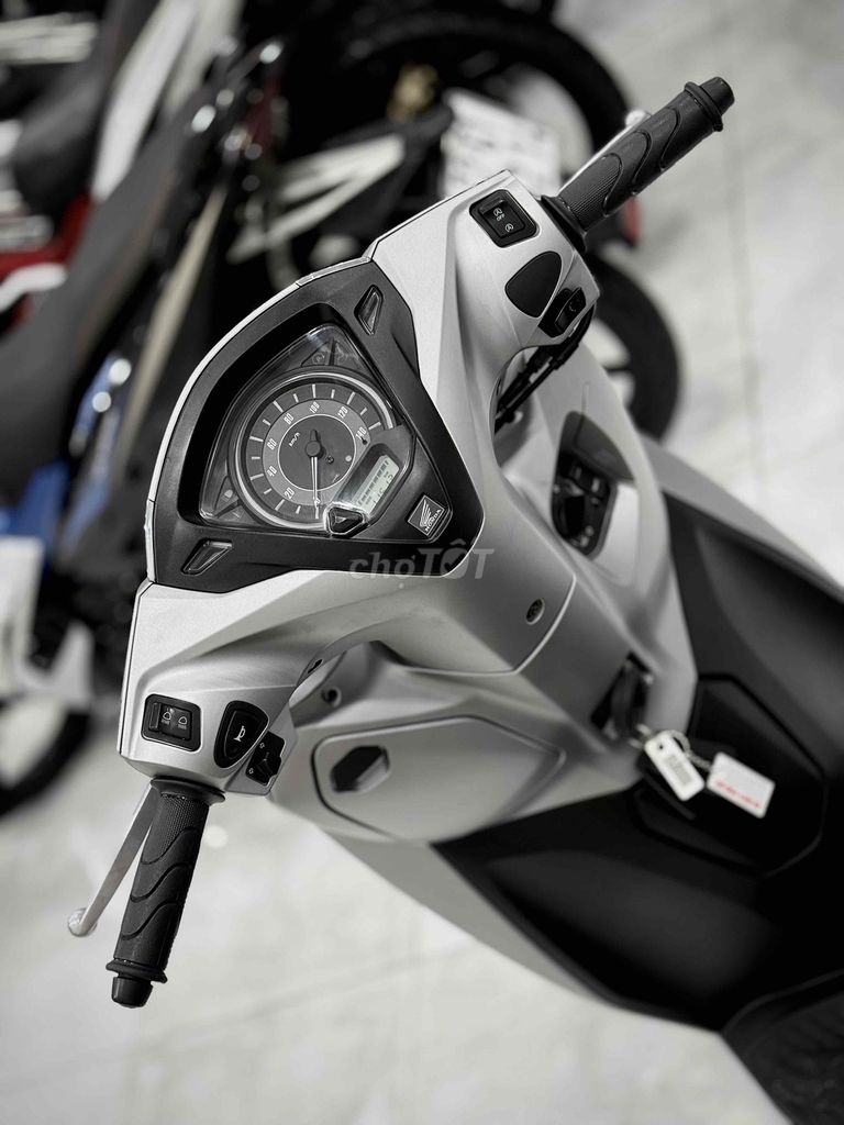 Lead 4Val 2023 Lướt ( Hỗ trợ Trả GÓP ) 🔥🔥. Mua bán Xe máy tại Thị xã Phú Mỹ Bà Rịa - Vũng Tàu được đăng bởi Cửa Hàng Xe Máy Phú Mỹ hình 13