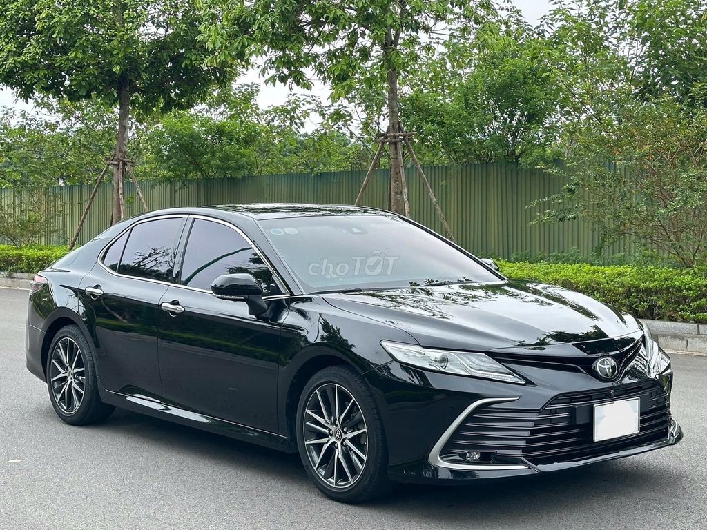 Toyota Camry 2022 2.5Q - 38,000 KM siêu đẹp.. Mua bán Ô tô tại Thành phố Thủ Đức Tp Hồ Chí Minh được đăng bởi Đức Tứ Bánh hình 6