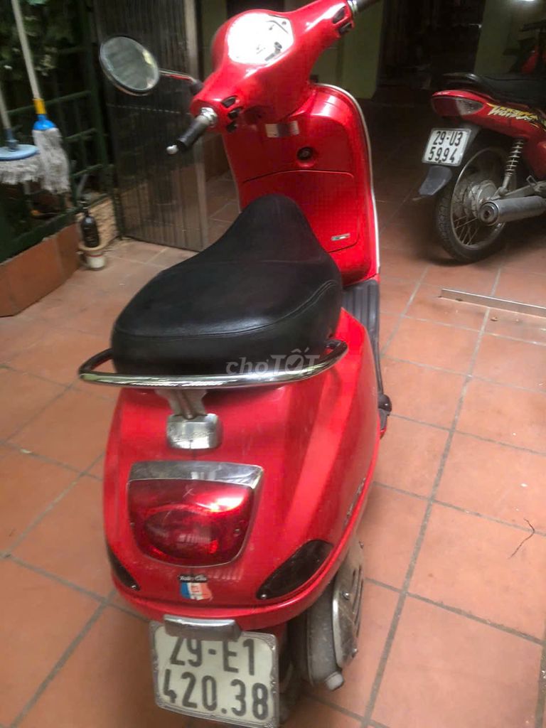 Piaggio Vespa LX 150 Đỏ. Mua bán Xe máy tại Quận Hoàng Mai Hà Nội được đăng bởi Quân Hoàng hình 4