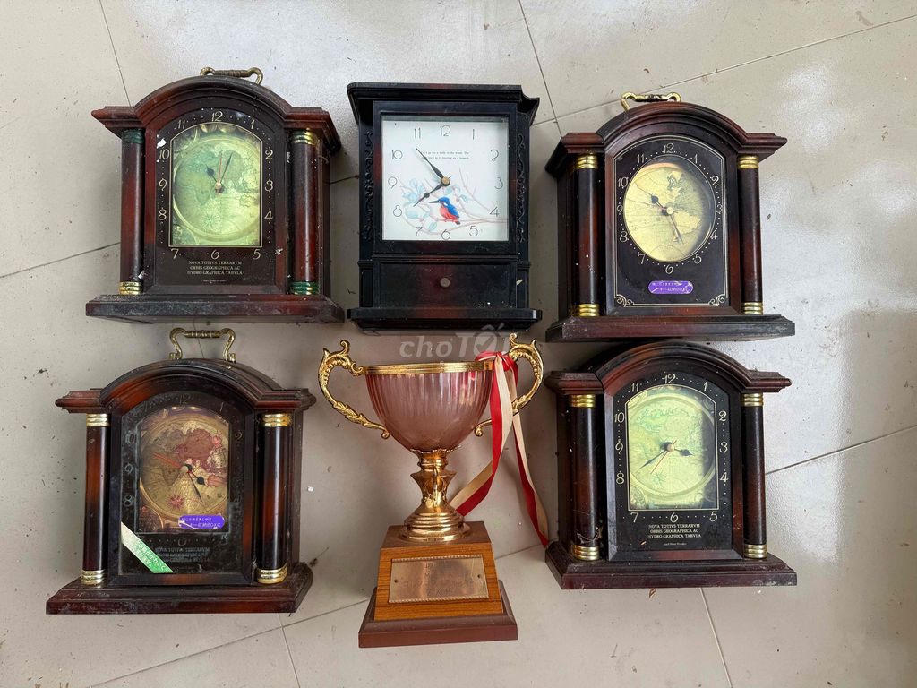 Đồng hồ để bàn Vintage Gỗ Nâu. Mua bán Nội thất, đồ gia dụng khác tại Thành phố Châu Đốc An Giang được đăng bởi An Nguyễn hình 1
