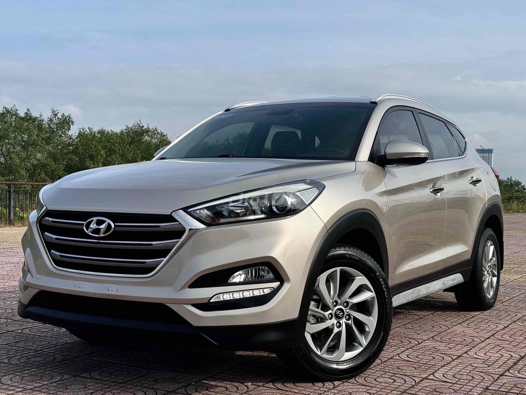 Hyundai Tucson 2018 2.0 AT - 82000 km. Mua bán Ô tô tại Quận Cẩm Lệ Đà Nẵng được đăng bởi nguyễn văn khoa hình 3