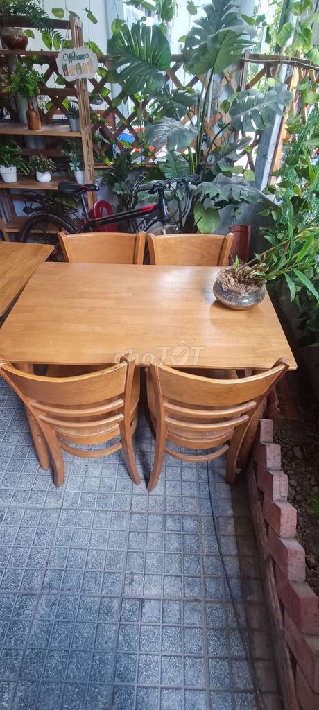 Bộ bàn ghế ăn Gỗ Nâu 4 chỗ Đơn giản. Mua bán Bàn ghế tại Thành phố Huế Thừa Thiên Huế được đăng bởi Anh Kiên hình 1