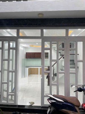 Rent · 2 bd · 30 м² · Quận Tân Bình, ул. Đường Đất Thánh