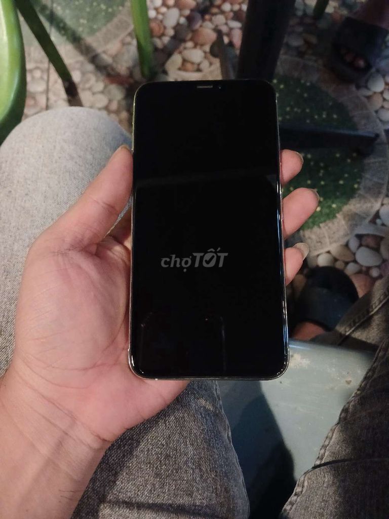 IPhone XS Max trắng 64gb quốc. Mua bán Điện thoại tại Quận Bình Tân Tp Hồ Chí Minh được đăng bởi V I N H hình 1