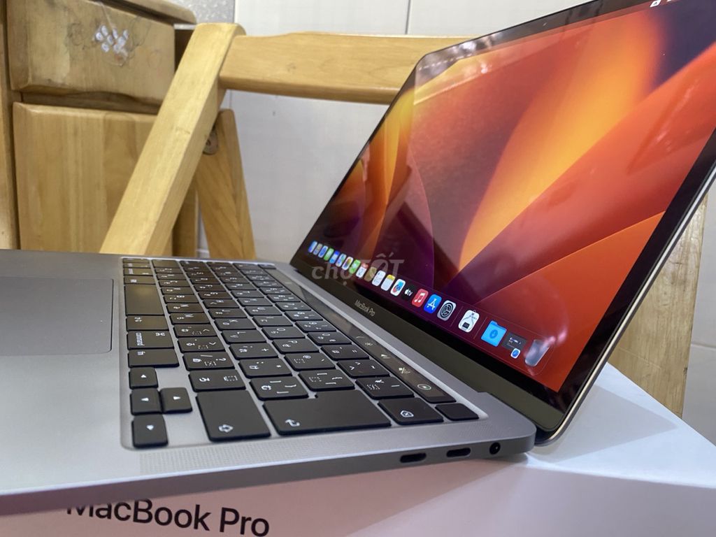Macbook pro 2020 4 cổng i5/16gb/ssd 512gb pin 5h