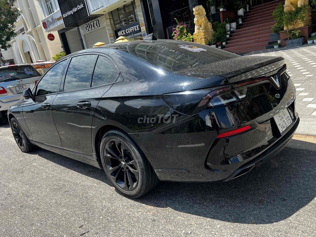 VinFast Lux A2.0 base 2022