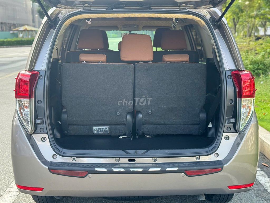 Toyota Innova 2017 2.0E - 12000 km. Mua bán Ô tô tại Quận 3 Tp Hồ Chí Minh được đăng bởi ĐỨC XE LƯỚT hình 14