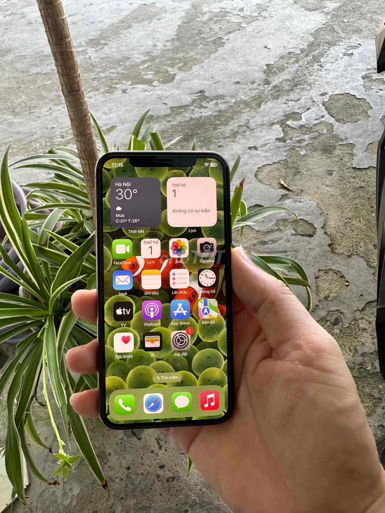 Apple iPhone XS Vàng Đã sử dụng. Mua bán Điện thoại tại Thành phố Dĩ An Bình Dương được đăng bởi ahung hình 1