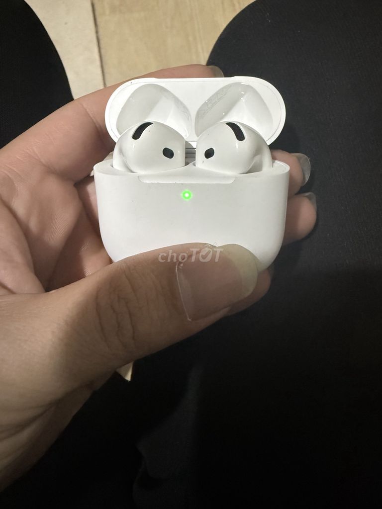 Tai nghe Bluetooth Apple Airpods 4. Mua bán Tivi, Âm thanh tại Quận Thanh Xuân Hà Nội được đăng bởi Long Shil hình 1